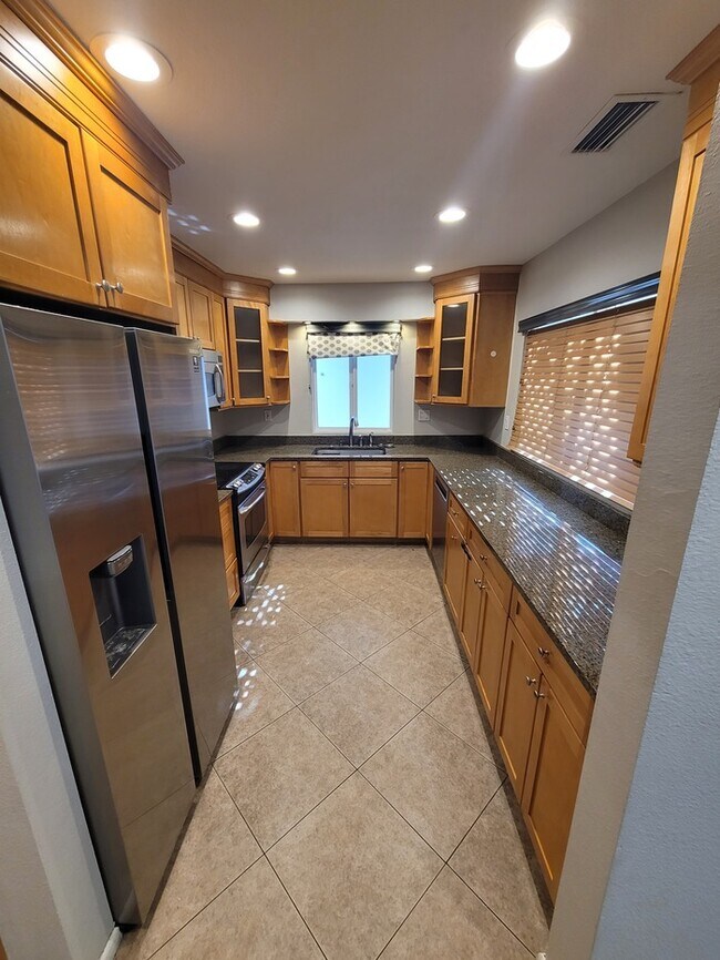 Building Photo - Great 3/2 patio home for rent in Scottsdale Park Villas/McCormick Ranch.