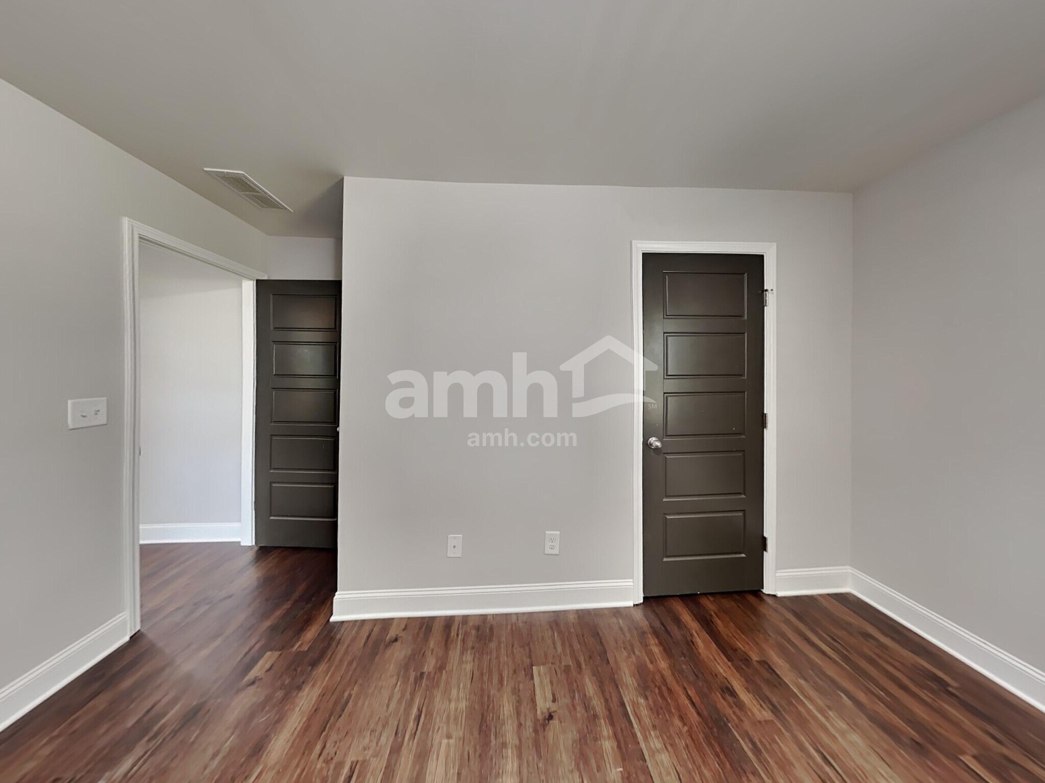 Building Photo - 1080 Victoria Walk Ln