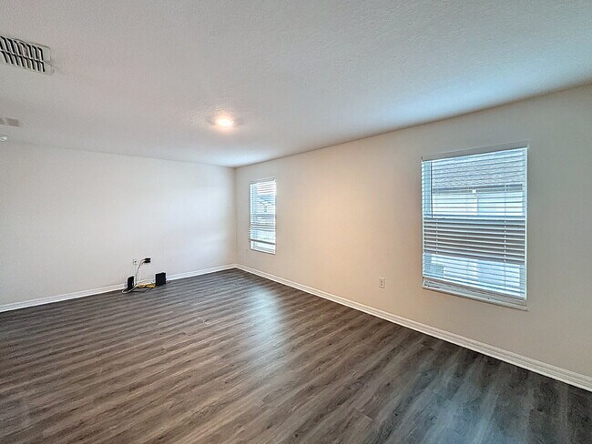 Building Photo - 5426 Companion Ln