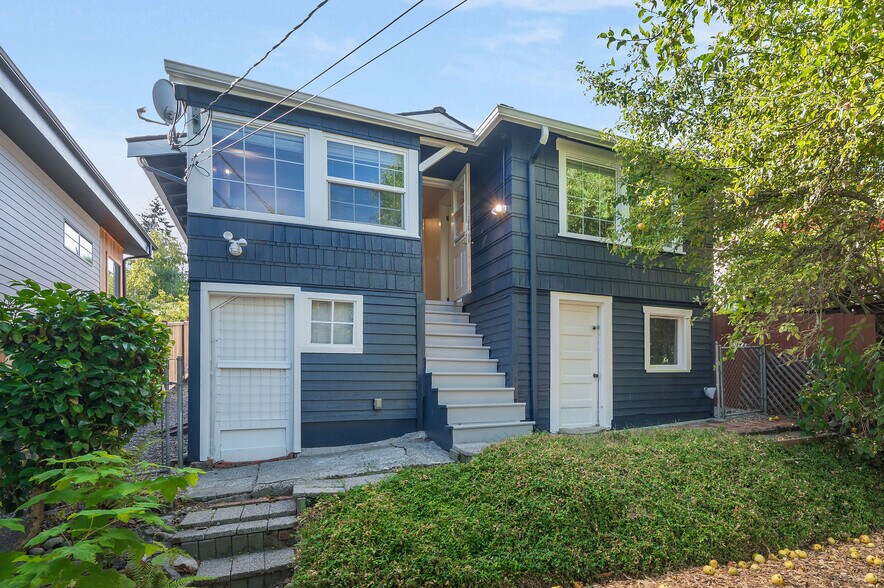 Building Photo - 5228 40th Ave SW