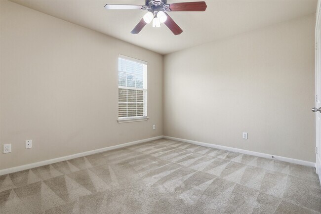 Building Photo - 8911 Headstall Dr