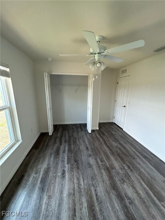 Building Photo - 131 Carousel Ave