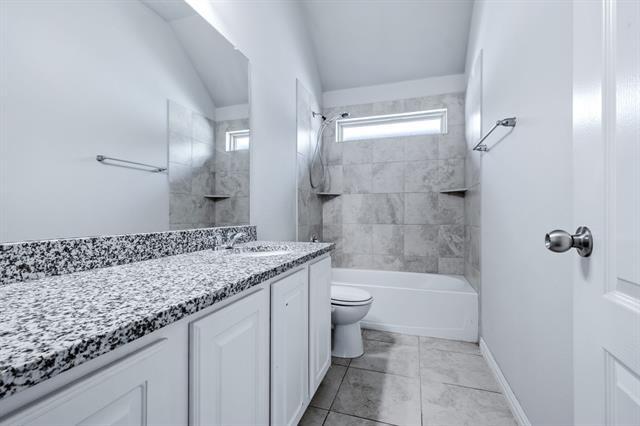Building Photo - 2360 Whispering Pines Dr