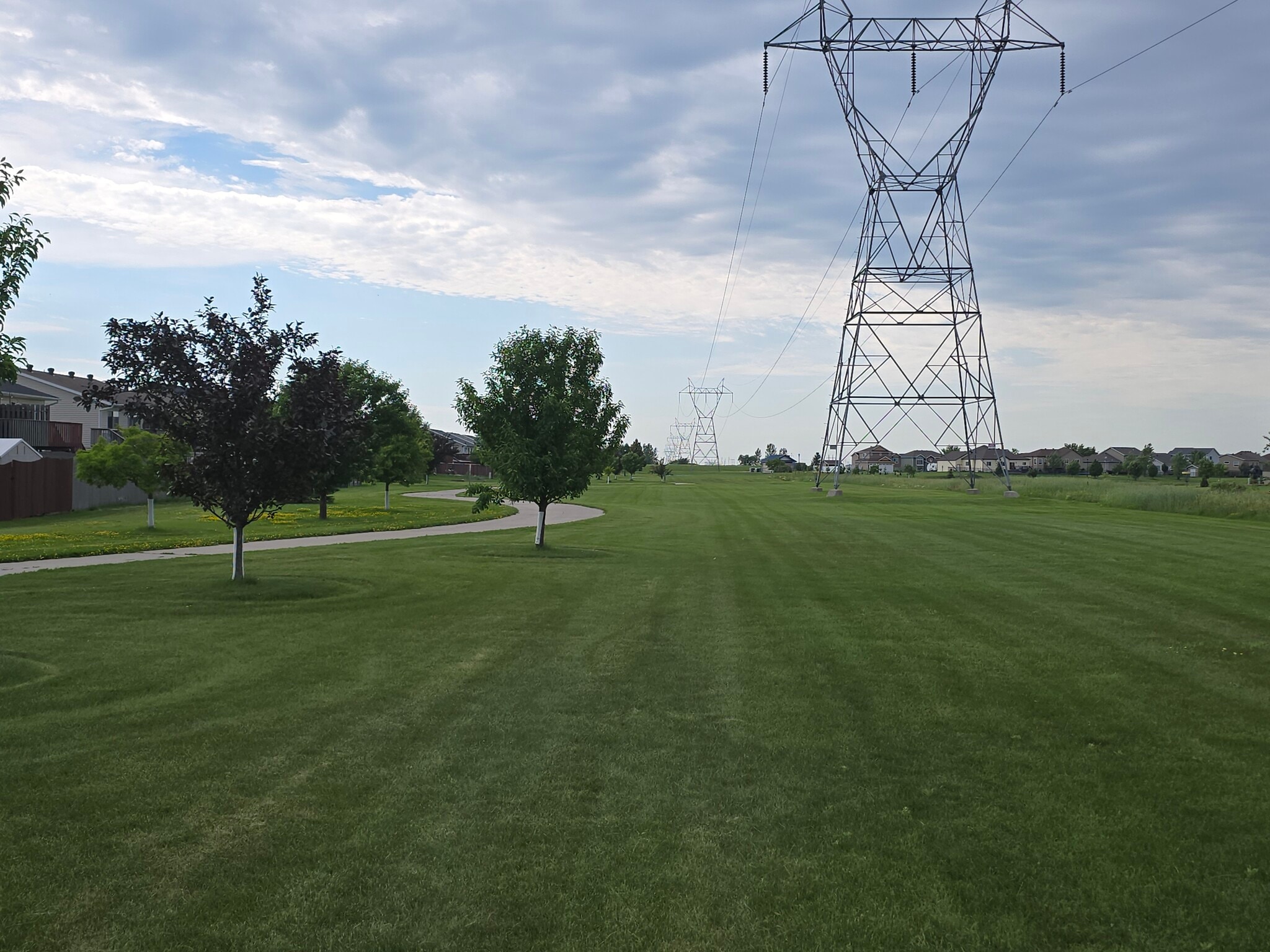 Green Space - 994 38 1/2 Ave W