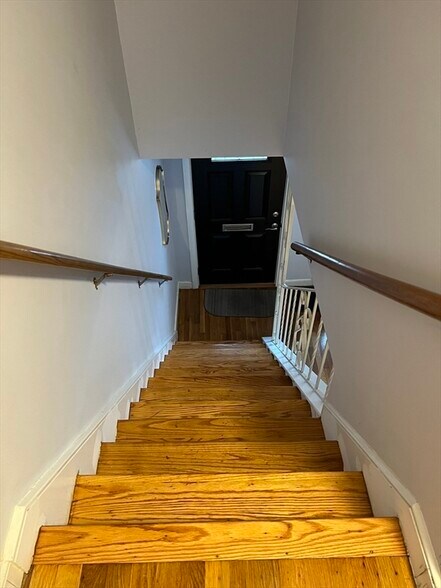 Building Photo - 45A Goldsmith St