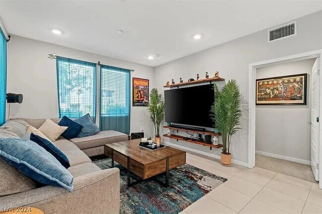 Building Photo - Las Vegas, NV