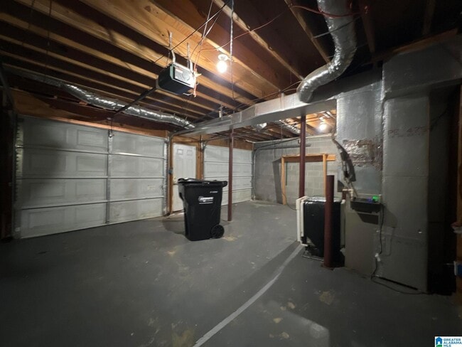 Building Photo - 6122 Summer Side Dr