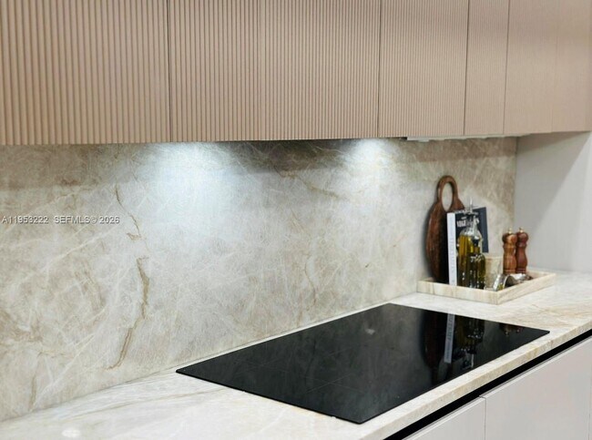 Building Photo - 2475 NW 25th St