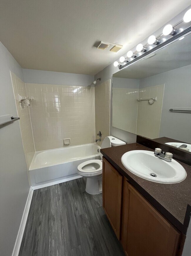 Building Photo - TWO BEDROOM TWO BATHROOM !! WATERFRONT COMMUNITY