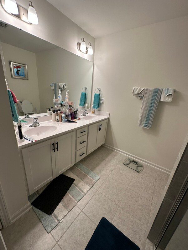 Building Photo - 423 Bassett Ln