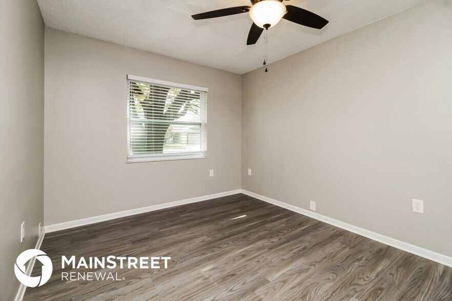 Building Photo - 3125 Orleans Way S