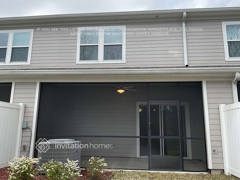 Building Photo - 13219 Shore Grass Dr