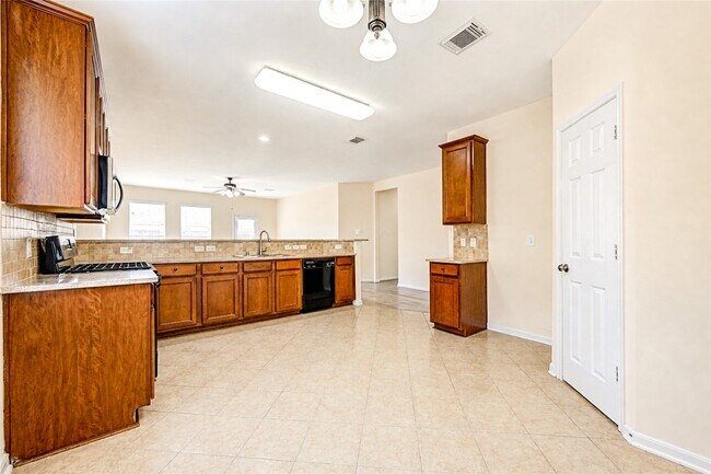 Building Photo - 7419 Sabinal Creek Dr