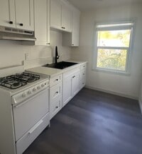 Building Photo - Charming 1-bedroom home