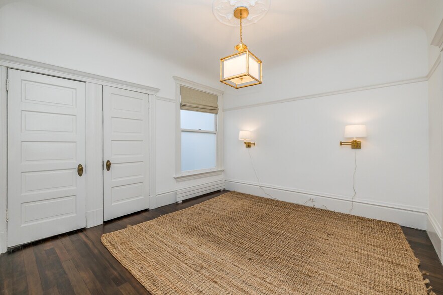 Building Photo - 1392 McAllister St