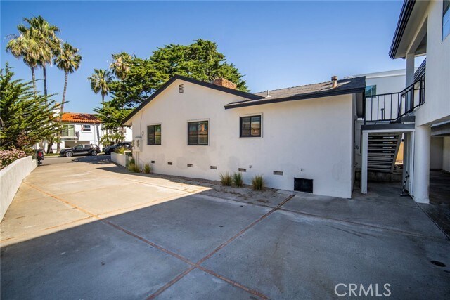 Building Photo - 237 Avenida Montalvo