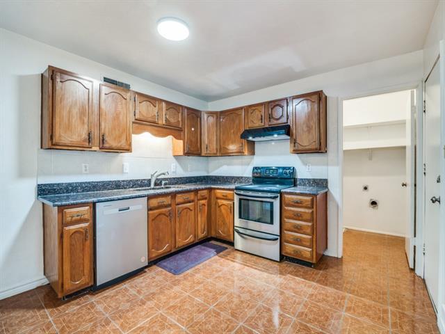 Building Photo - 1807 Robert Jones Dr