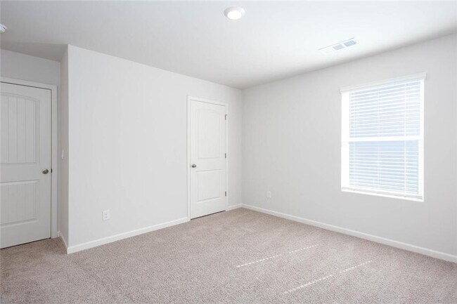 Building Photo - 61 Grv Spgs Ct