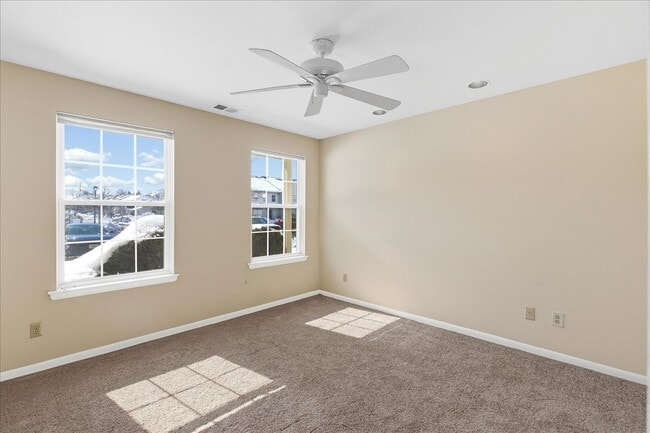 Building Photo - 29 Foxglove Dr