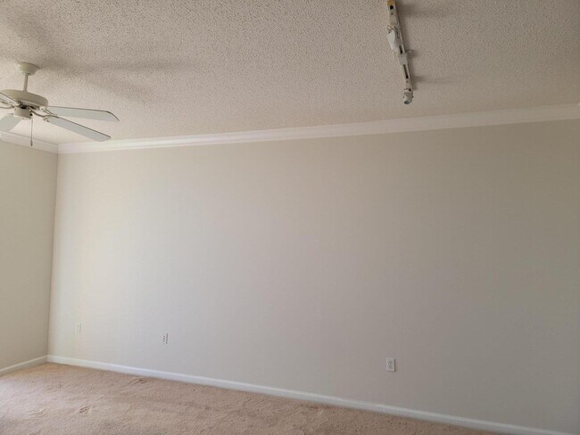 Building Photo - 651 Okeechobee Blvd