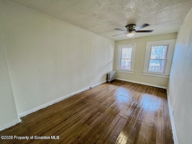 Building Photo - 636 Beech St