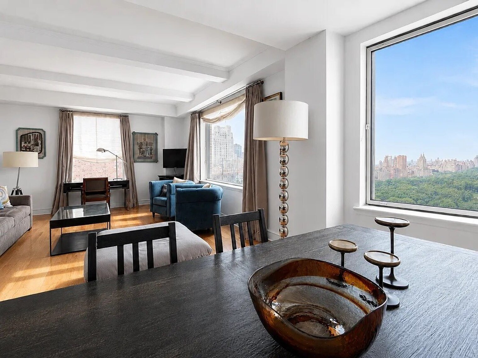 Building Photo - 160 Central Park S