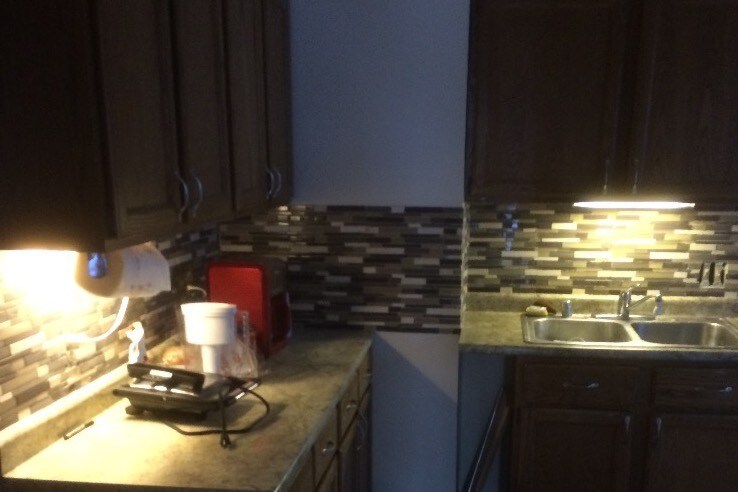 under cab lighting - 543 W Mifflin St