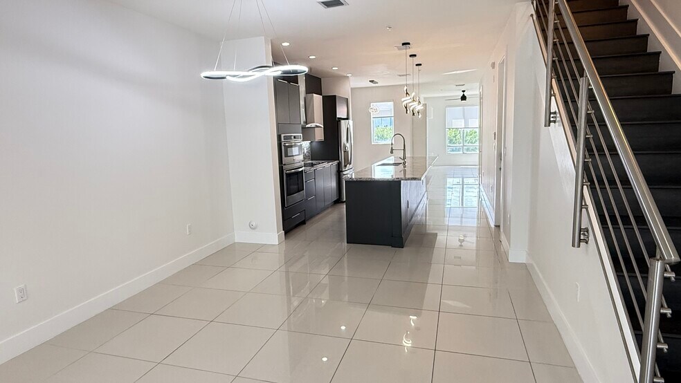 Formal Dining - 10260 NW 63rd Ter