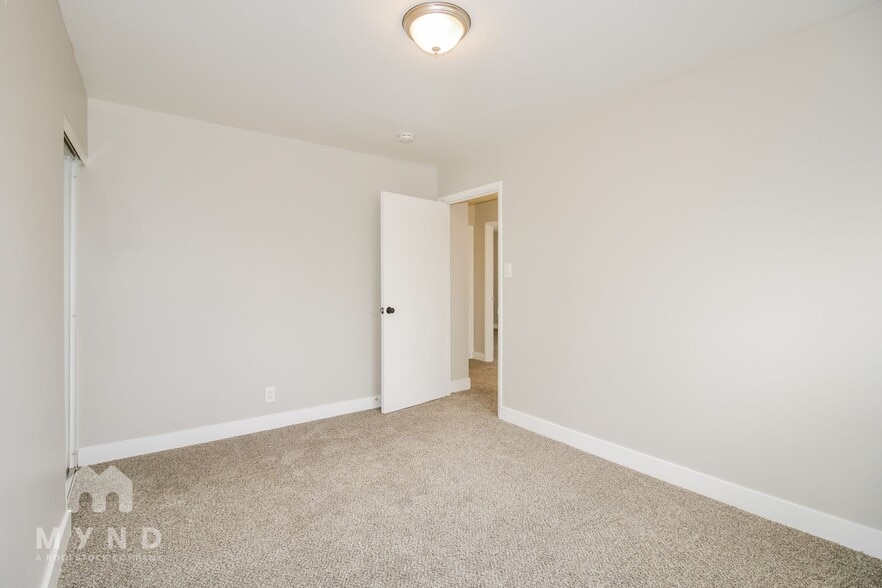 Building Photo - 5031 Alex St