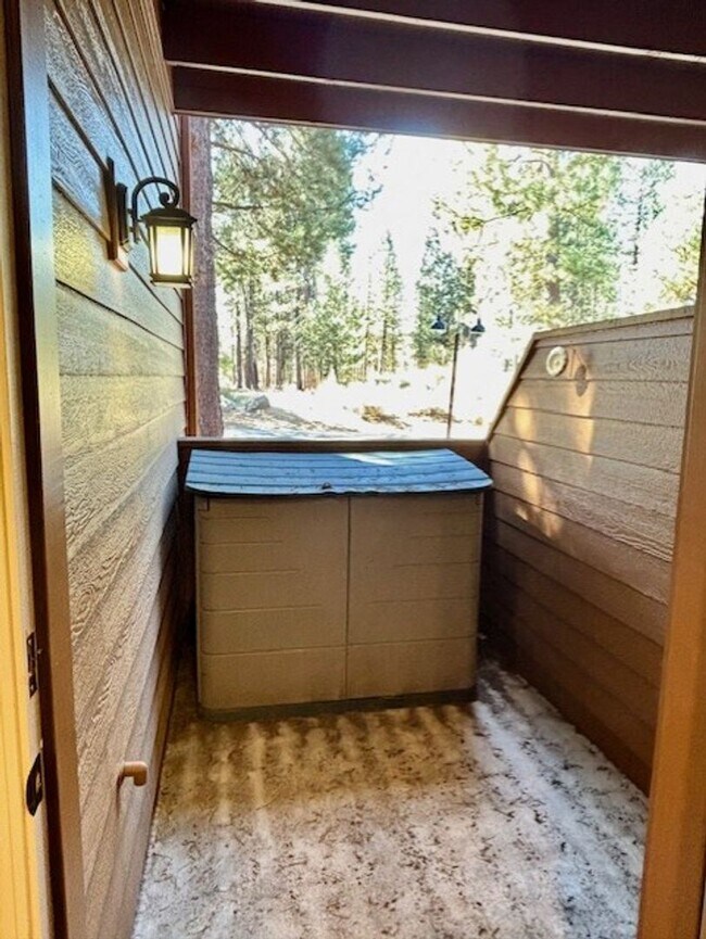 Building Photo - Furnished 2 Bedroom Condo in Sunriver For ...
