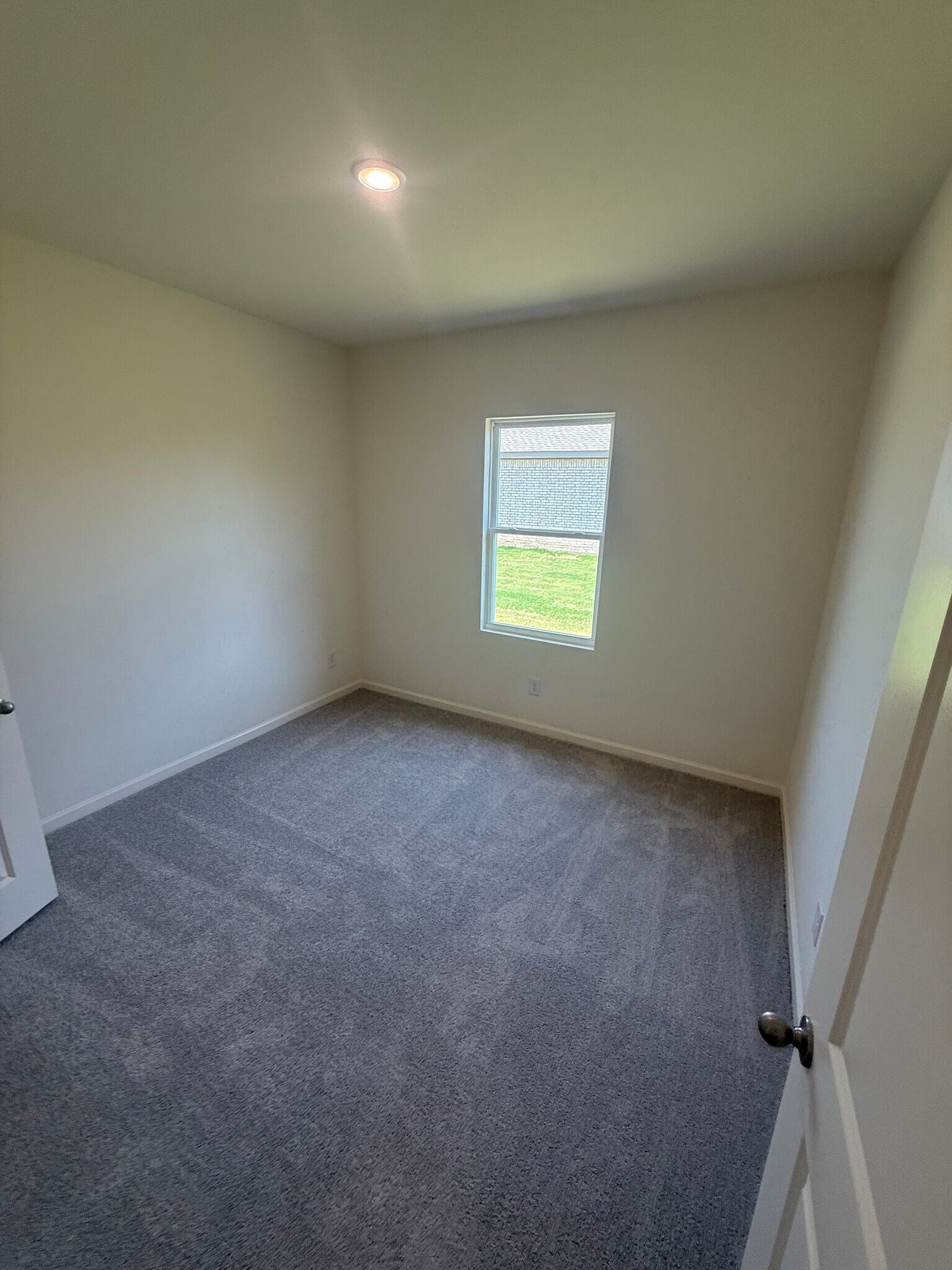 Building Photo - 906 Independence Trl