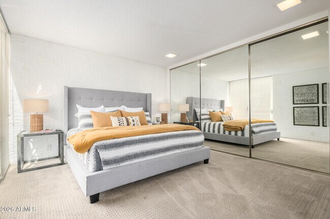 Building Photo - 4656 N 40th St