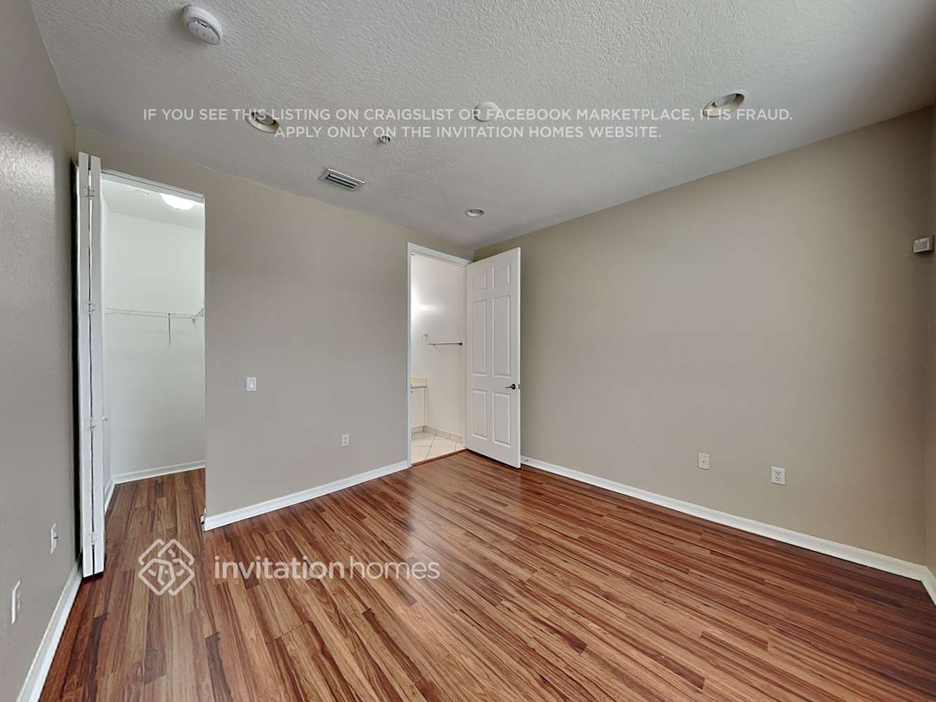 Building Photo - 1382 Vía De Pepi