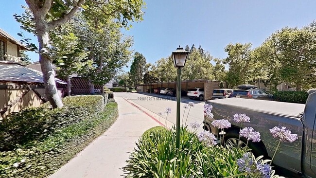 Building Photo - 2 Bedroom ~ Live in the Heart of South Coa...