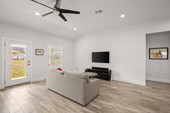 Building Photo - 9825 Evening Canopy Dr