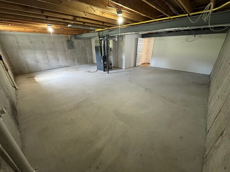 Building Photo - 340 Oak Ridge Pkwy