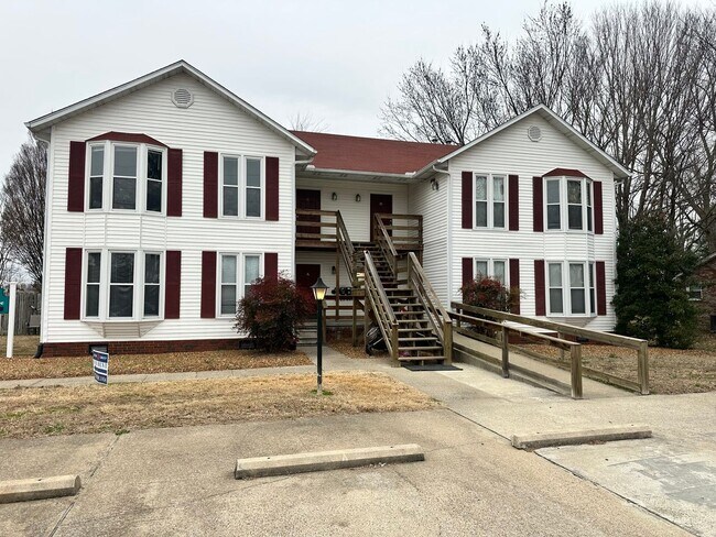 Building Photo - 1904 Sherrie Lane