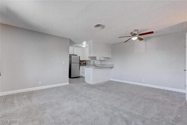 Building Photo - 1438 Lorilyn Ave