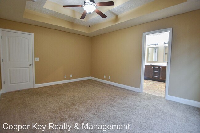 Building Photo - 3 br, 2 bath House - 979 Guinevere Court