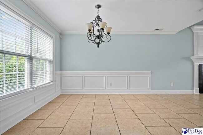 Building Photo - 1601 Pickford Ln