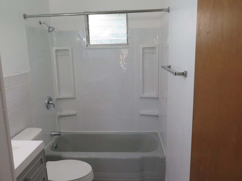 Primary Photo - 2319 Cherry Hills Dr