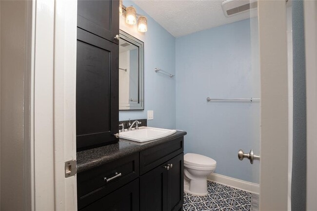 Building Photo - 4203 Bentley Dr