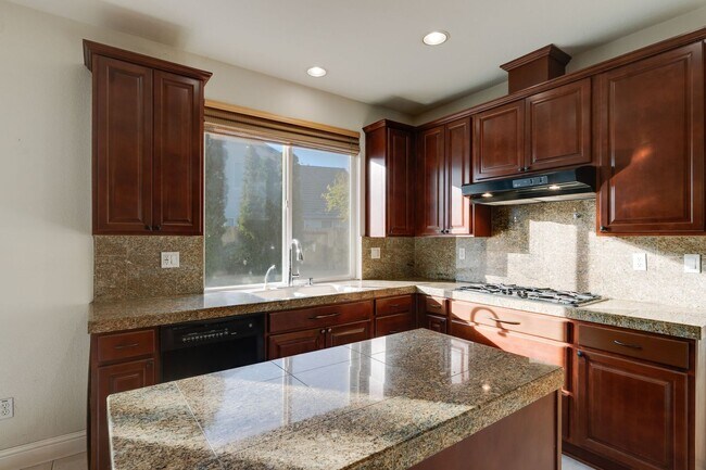 Building Photo - 9538 Fox Wind Ct