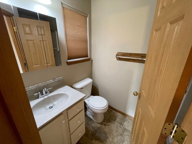 Building Photo - Large 4 bedroom home available!