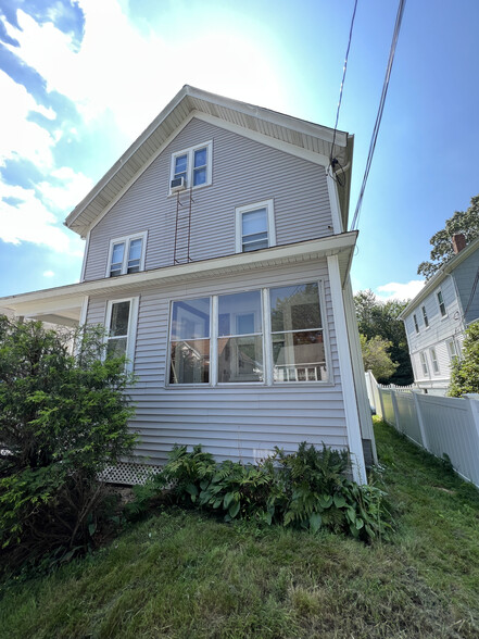 Building Photo - 14 Arnold Ave