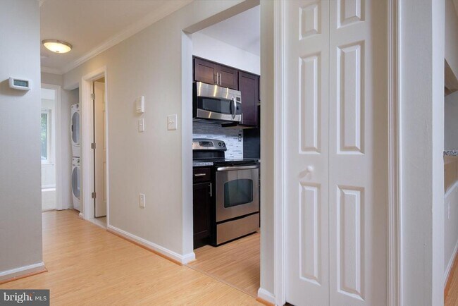 Building Photo - 1109 Castle Harbor Way