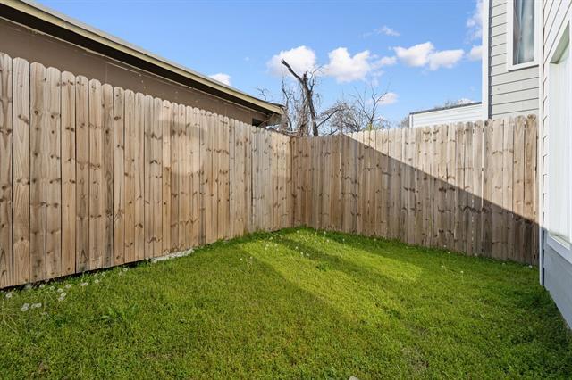 Building Photo - 2224 Dyson St