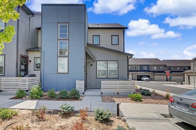 Building Photo - 1554 Rose Quartz Heights