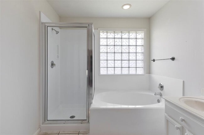 Building Photo - 1809 Oak Cluster Cir