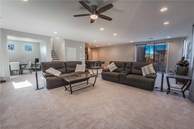 Building Photo - 1115 E Sunset Rd